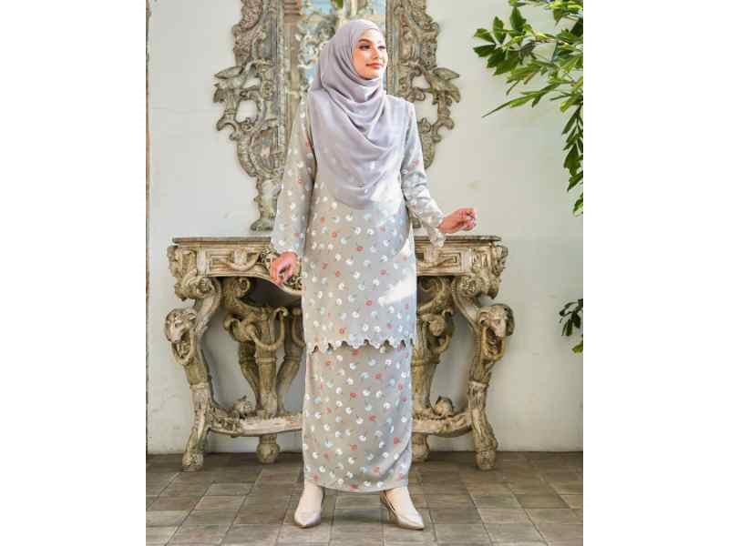 Kết cấu của bộ trang phục Baju kurung rất ấn tượng